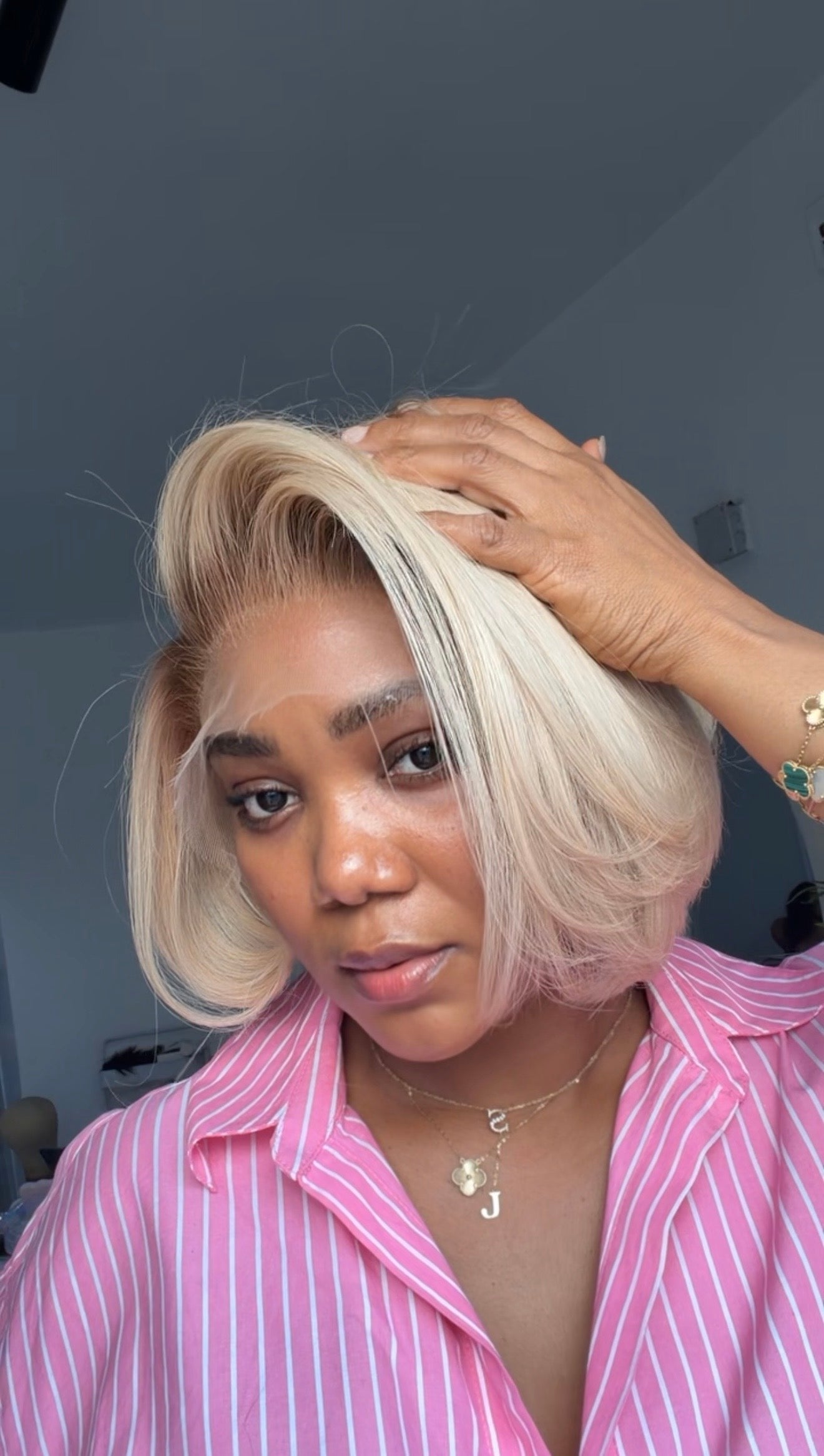 Blonde Bob (Frontal)