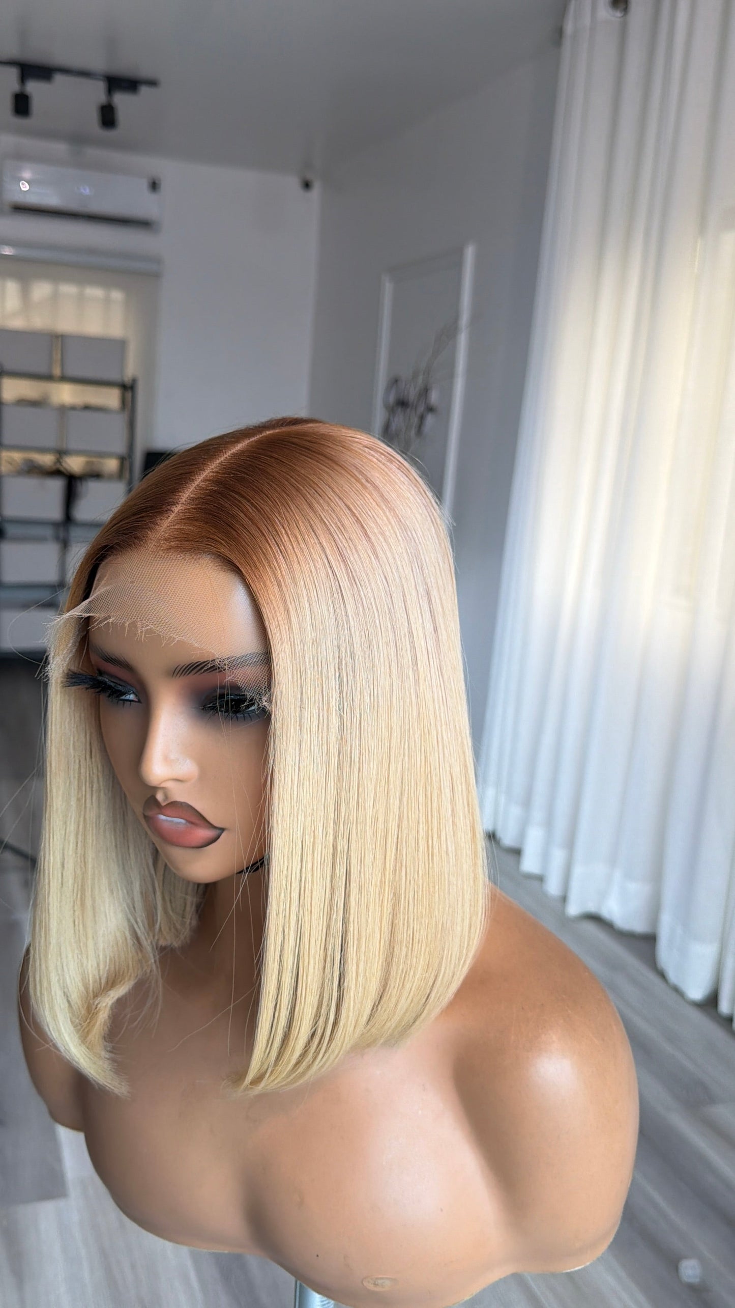 Blonde Bob