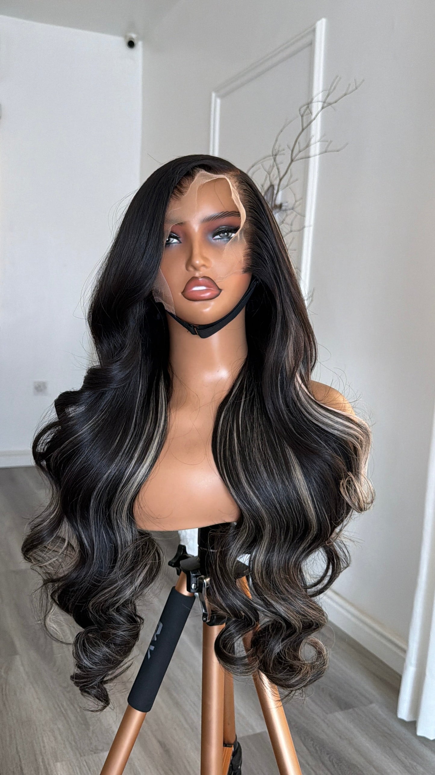 Midnight black Wavy (Salt & Pepper)