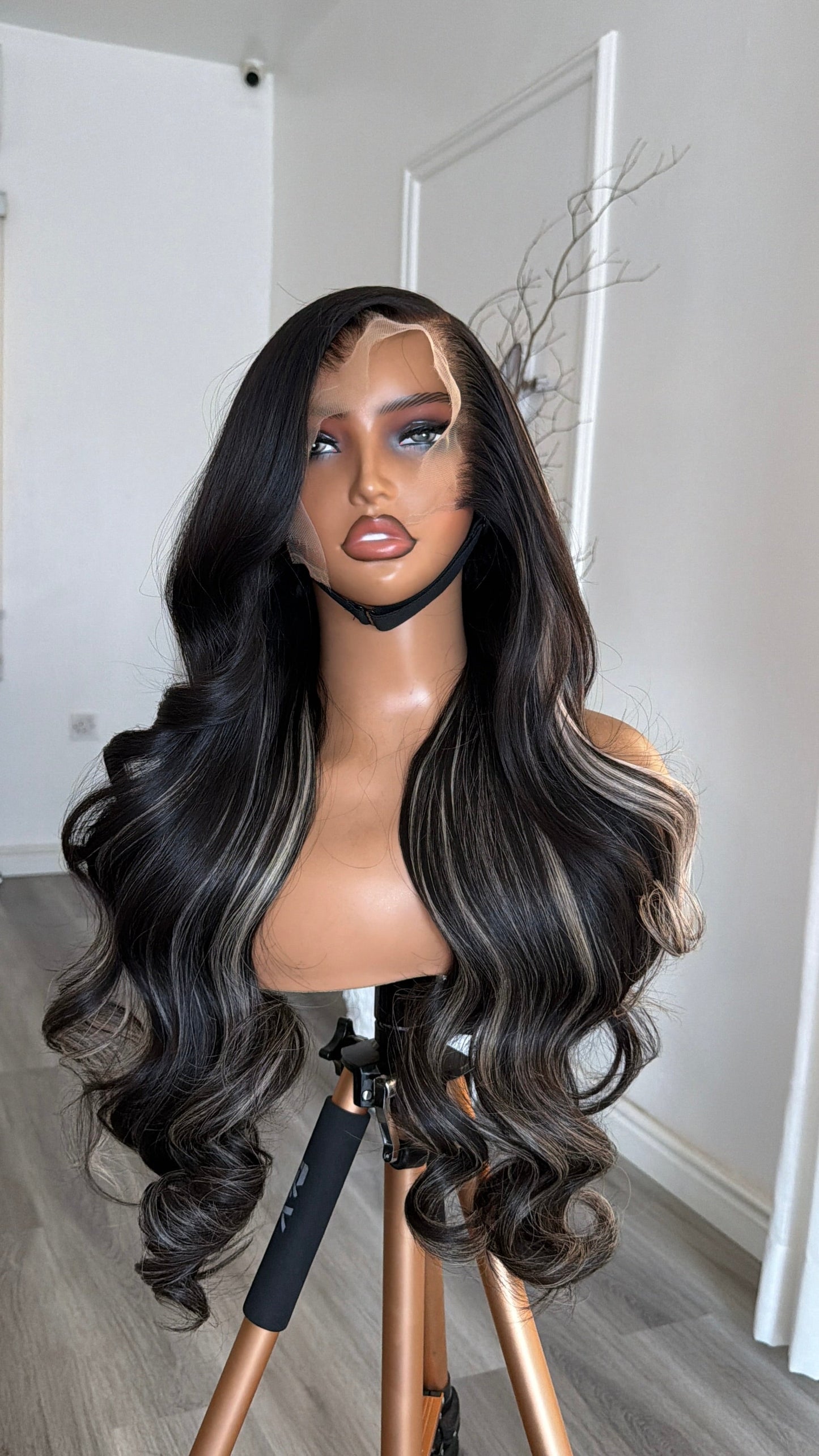 Midnight black Wavy (Salt & Pepper)